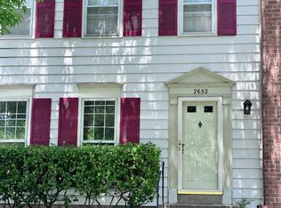 9652 Motley Ln, Vienna, VA 22181