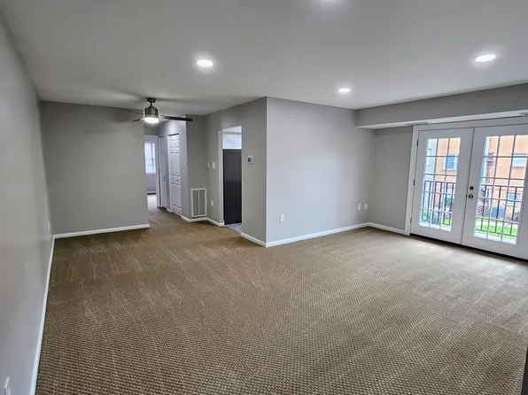 412 N Armistead St APT 102, Alexandria, VA 22312