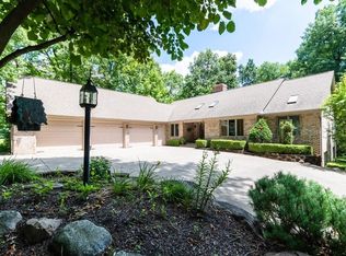 9827 Misty Ct, Mooresville, IN 46158