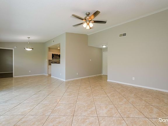 3rd image of 16218 Sawgrass Cir
