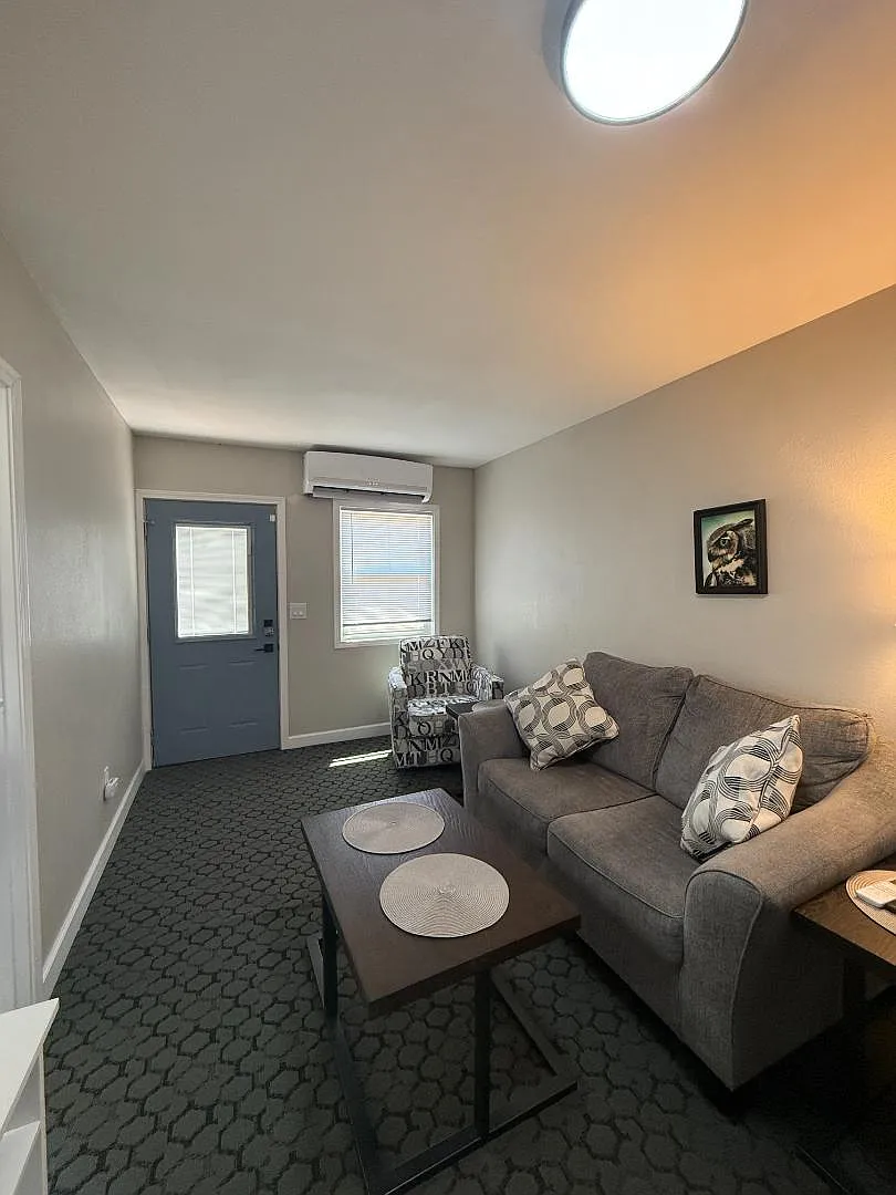 108 Quincy St — Photo 1