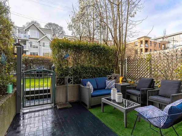 2028 W 11th Ave #103, Vancouver, BC V6J 2C9