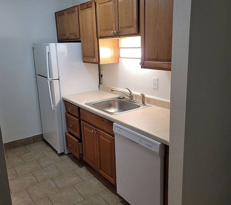 1st image of 2295 SE Courtney Ave #10223634