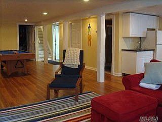 3rd image of 249 Bay Ave