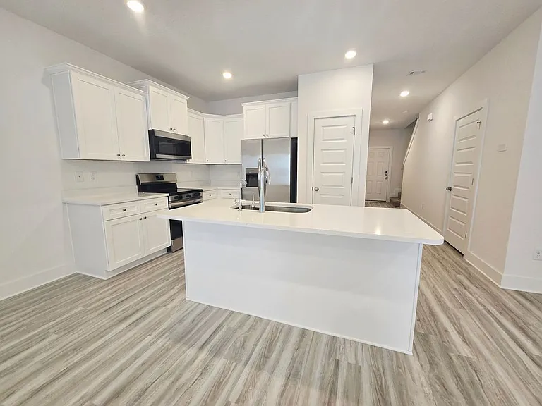 264 Salt Creek Ln — Photo 2