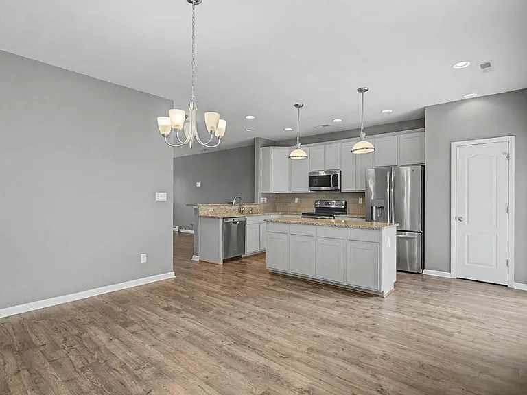 1004 Prosperity Ct — Photo 7