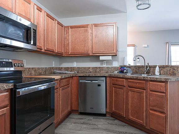 4th image of 3050 Cloverly Ln