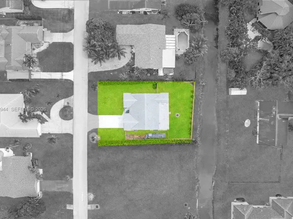 11280 NW 26th St, Plantation, FL 33323