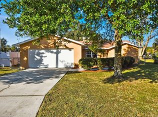 1105 Cinnamon Way W, Lakeland, FL 33801
