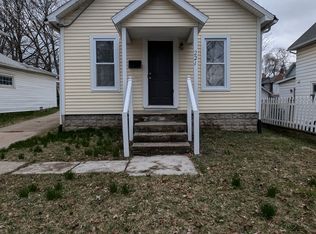 221 Lathrop St, Lansing, MI 48912