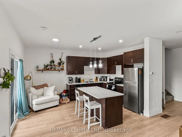 107 Buchanan Ave — Photo 10