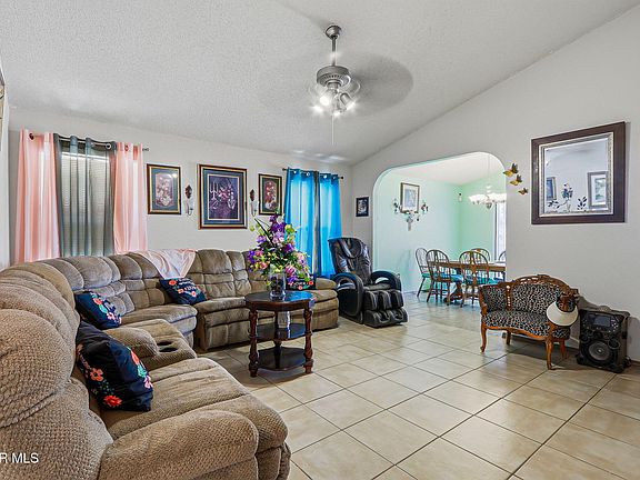 5th image of 10422 Carter Scott Pl