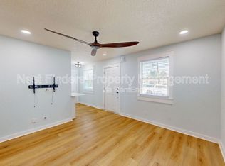 216 9th St S, Jacksonville Beach, FL 32250