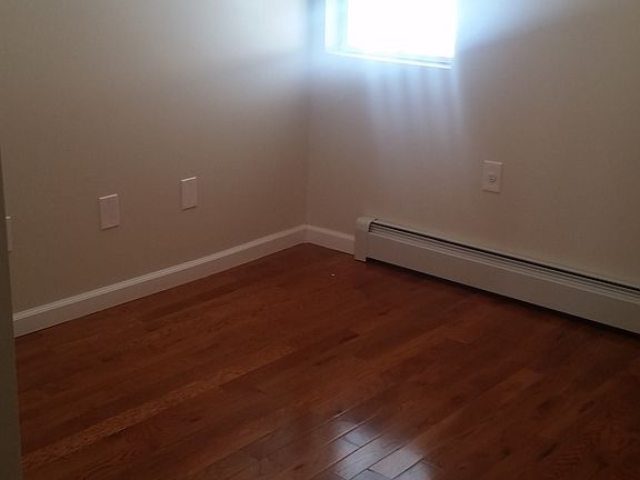 5th image of 11555 140th St