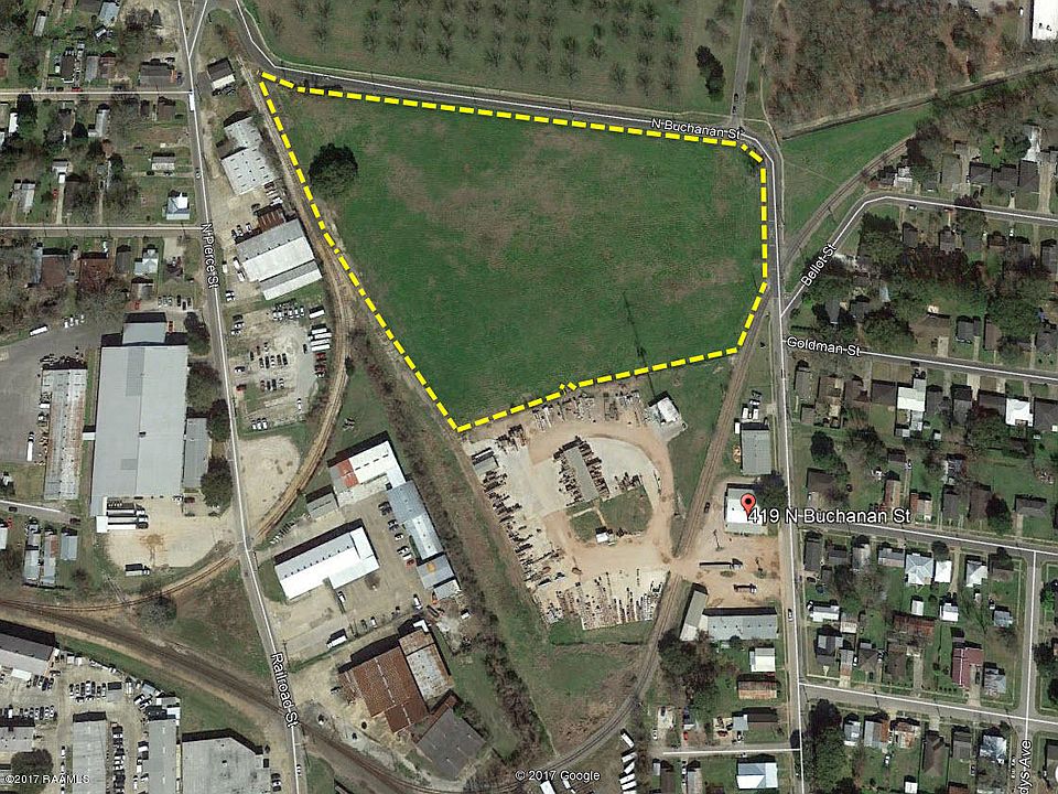2nd image of 600 Blk S Wilderness Trl