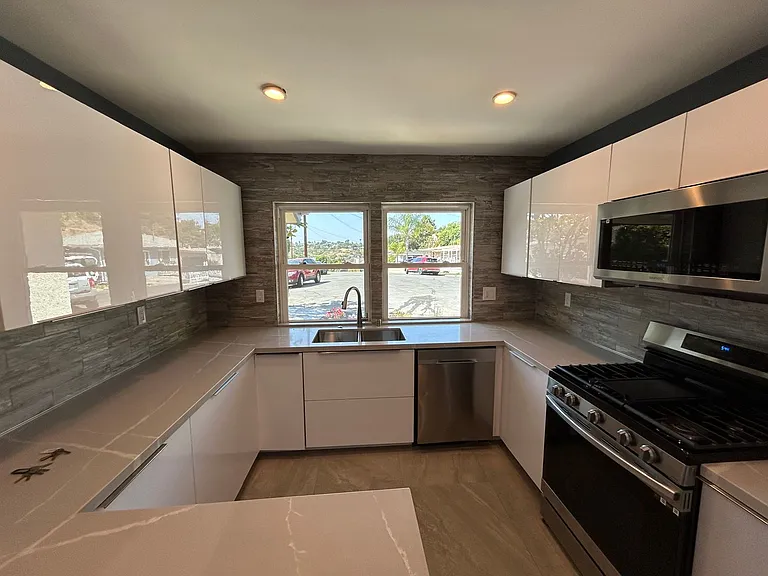 3804 Marron St — Photo 6