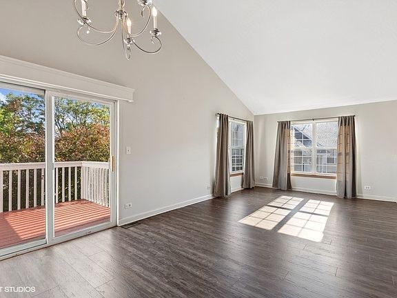 4th image of 1026 Castleshire Dr #3C