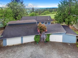 13717 Cedar Cir E, Bonney Lake, WA 98391