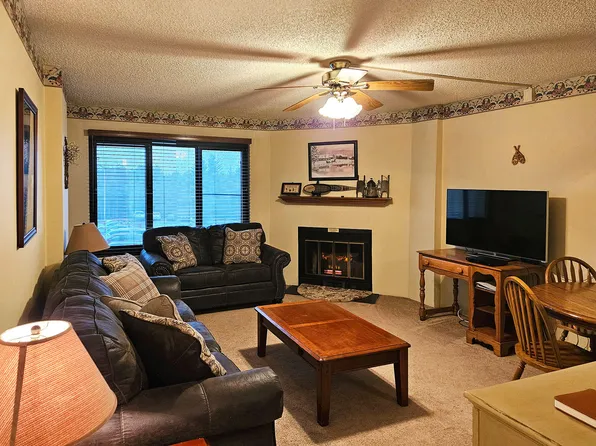 5103 Silver Crk, Snowshoe, WV 26209