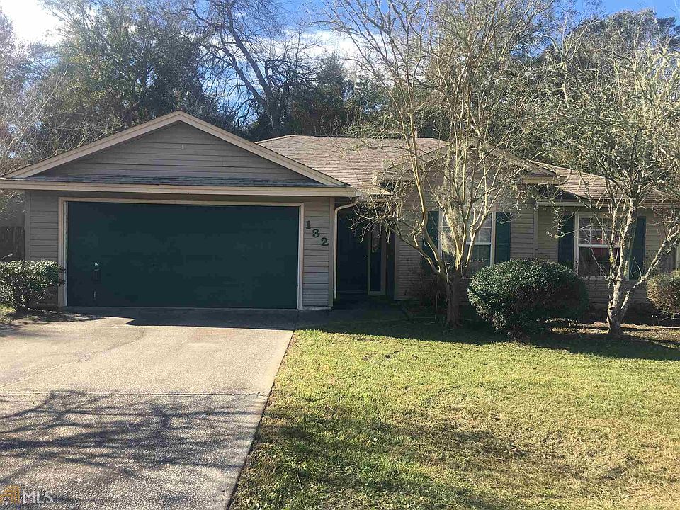 1st image of 132 Lake Wellington Dr