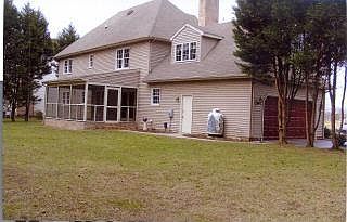 3rd image of 30095 Stoneybrooke Dr