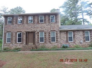 7901 Silverthorn Dr, Jonesboro, GA 30236