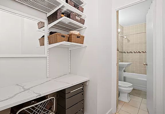 4th image of 10 W 15th St APT 527
