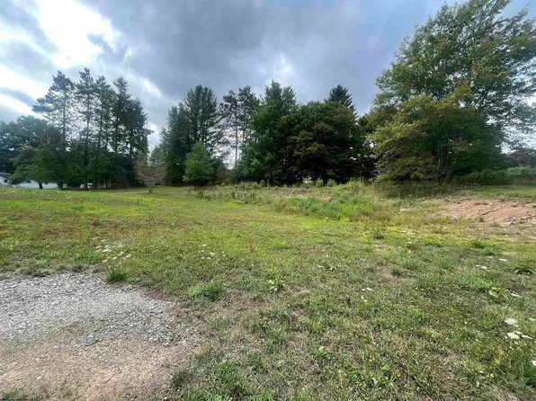 305 Adair St, Terra Alta, WV 26764