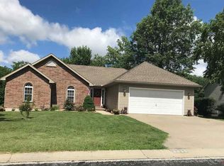 2025 Hunters Ln, Sedalia, MO 65301