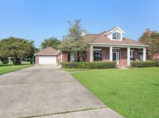 3716 Lake Catherine Dr, Harvey, LA 70058