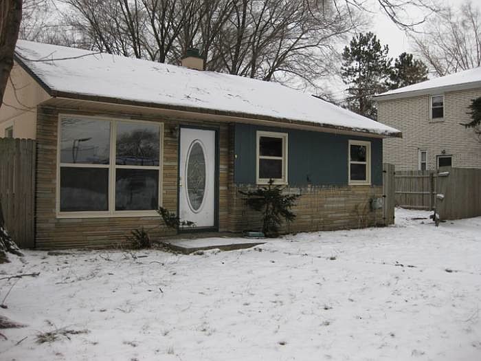 1st image of 22921 Rosewood Ave