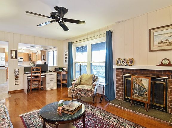 5th image of 9 Bedford Dr