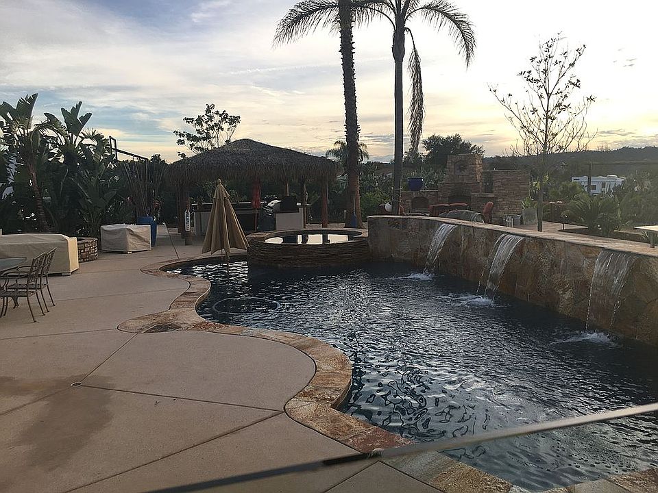 1st image of 30448 Rolling Hills Dr
