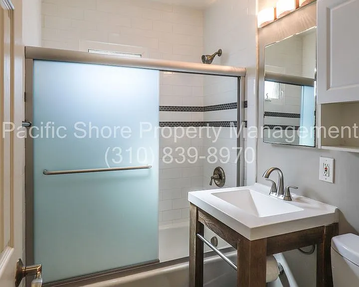 Nebraska Apartments — Photo 10