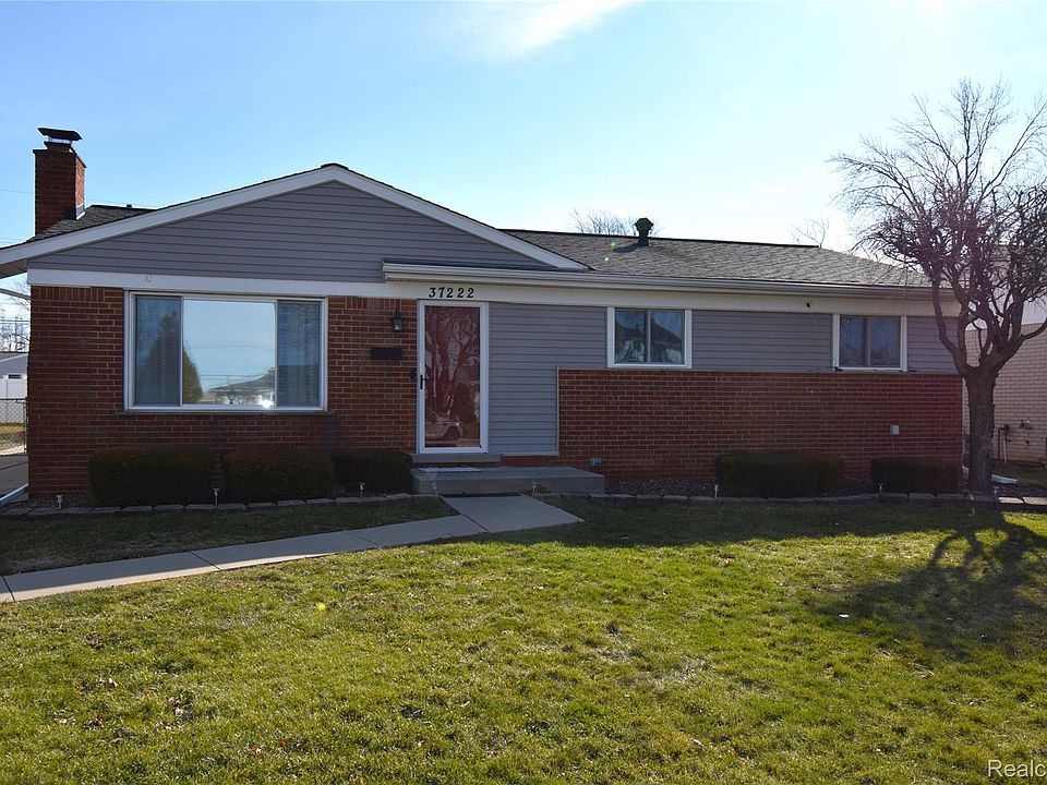 1st image of 37222 Barrington Dr