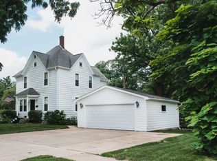 445 S Monroe St, Waterloo, WI 53594