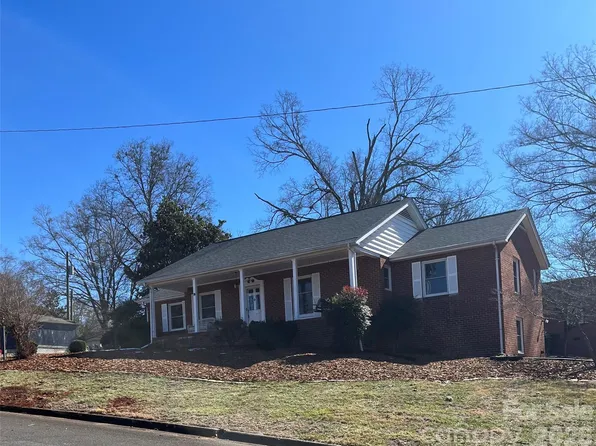 33 Lake St #6-BLK33, Badin, NC 28009