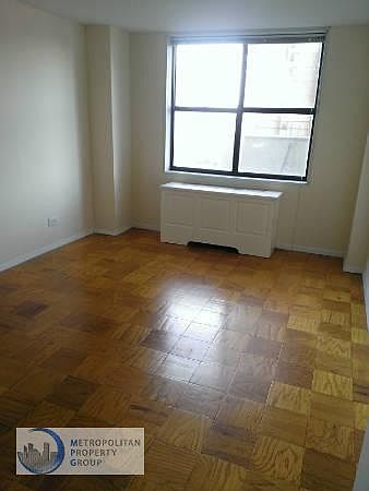 1st image of 1 E 39th St