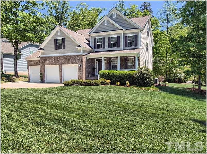 1st image of 530 E Hatterleigh Ave
