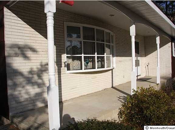 3rd image of 1425 7th Ave