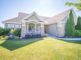 3160 Twin Creeks Rd, Jackson, WI 53037