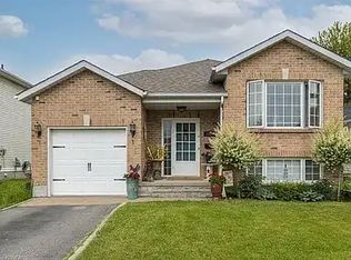 1319 Thornwood Cres #1, Kingston, ON K7P 3B4