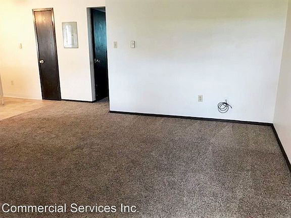 2nd image of 747 Glenarm St APT 2