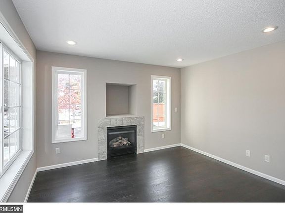 5th image of 1633 County Road D E