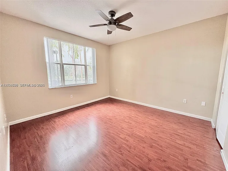 4700 SW 160th Ave #423 — Photo 8