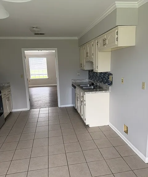 7345 Susie Ln — Photo 4
