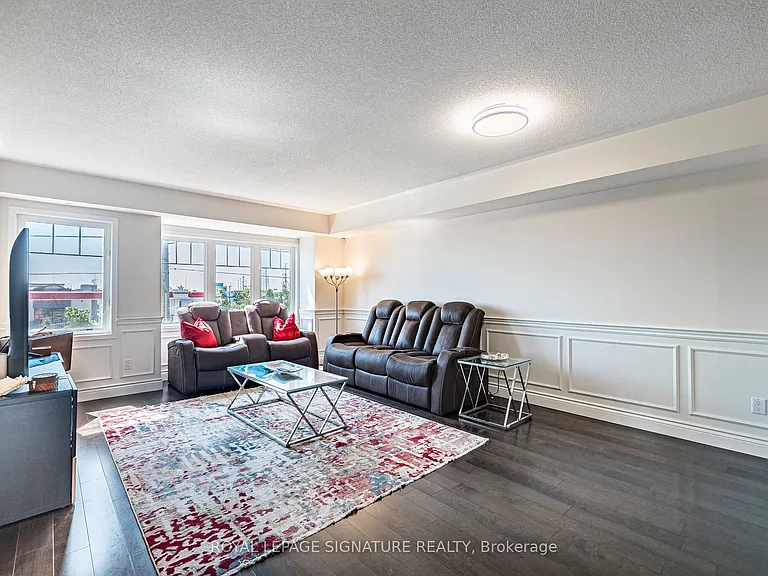 3985 Eglinton Ave W #17 — Photo 5