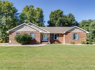 27539 Kristie Ln, Jerseyville, IL 62052