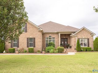 204 River Walk Trl, New Market, AL 35761