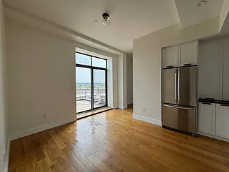 55-27 Myrtle Avenue